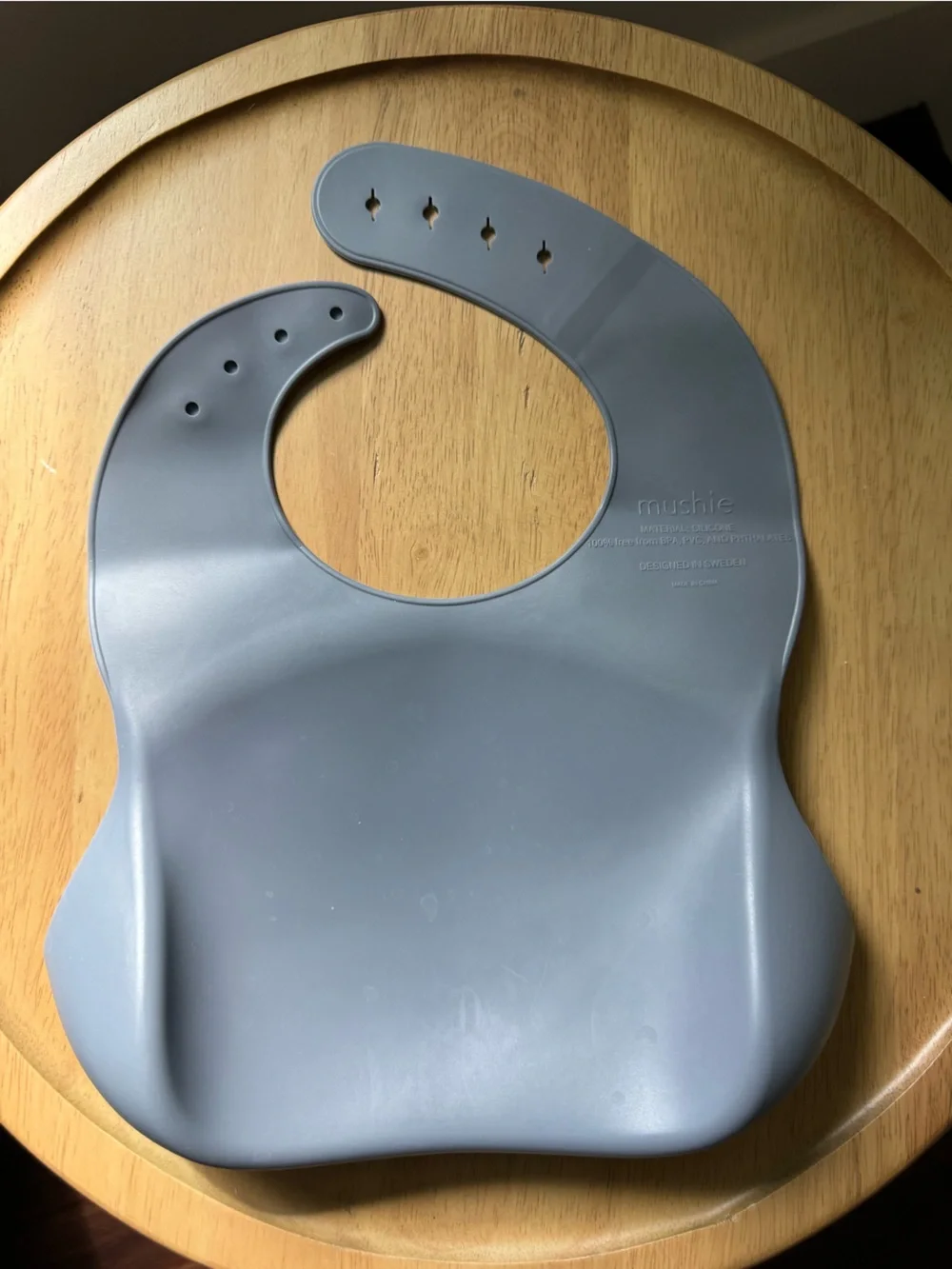 Mushie Silicone Bib (Boat)